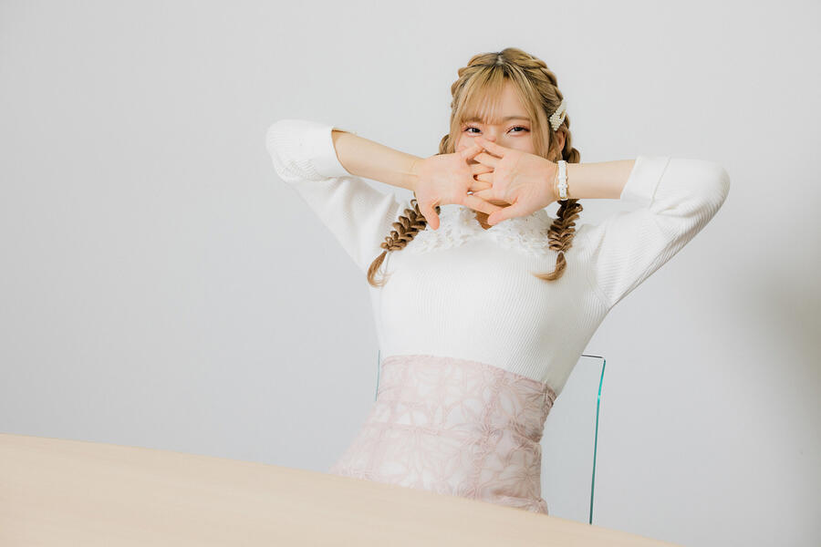 The voice actress behind Nonoka (portrait by Yumiko Mitsuhashi from a LisAni interview)