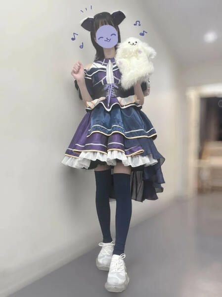 Miyako's main stage costume (from the backstage of their 1st LIVE)