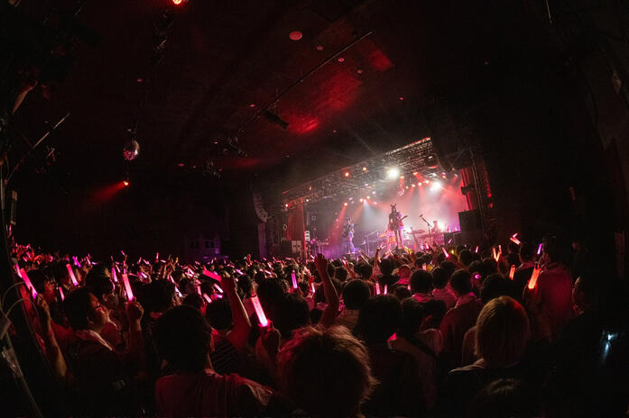 picture of the 1st live