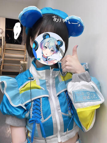 backstage picture of Ritsu from the 1st Live